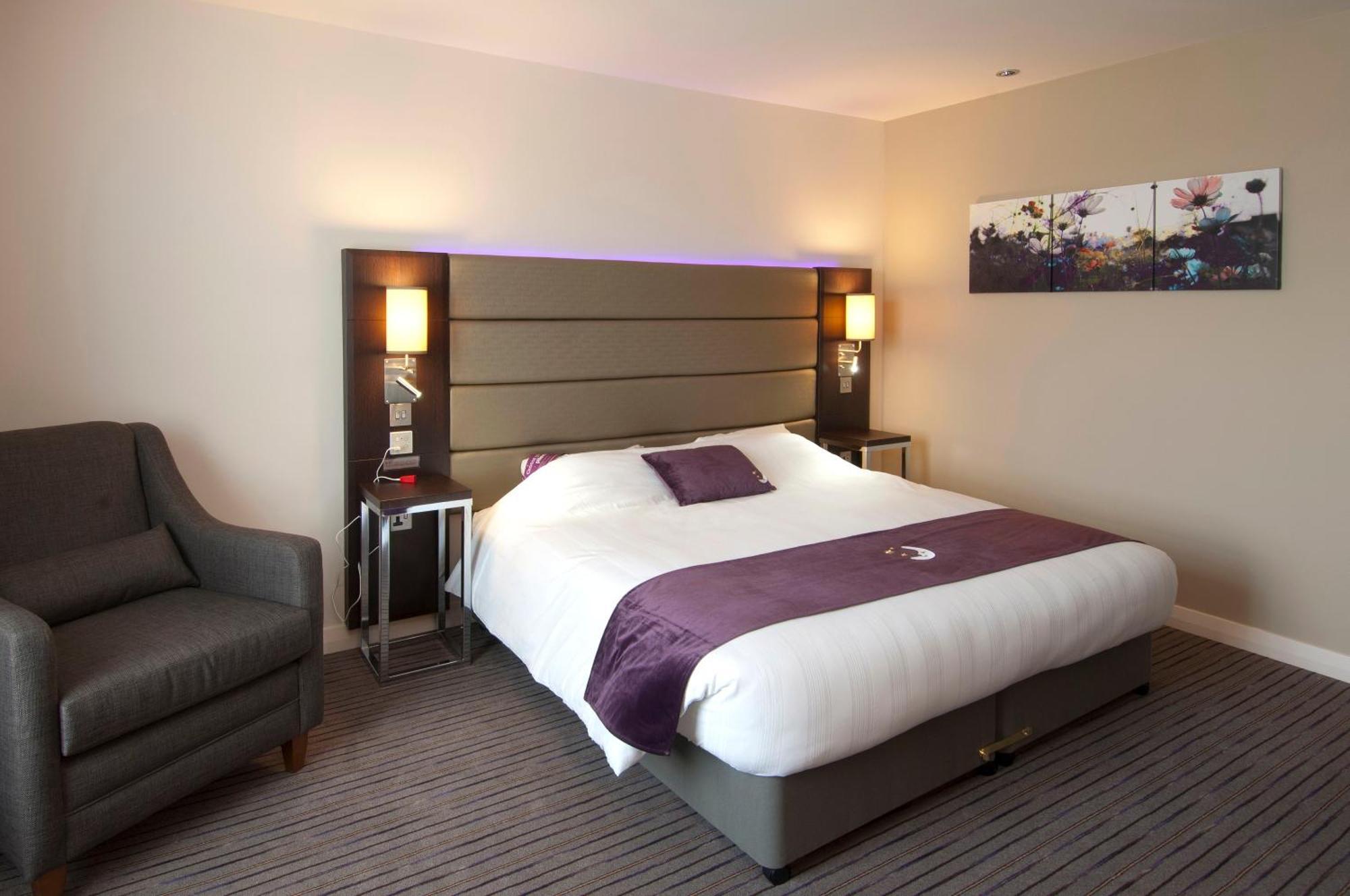 Premier Inn Birmingham City Centre Broad Street Buitenkant foto